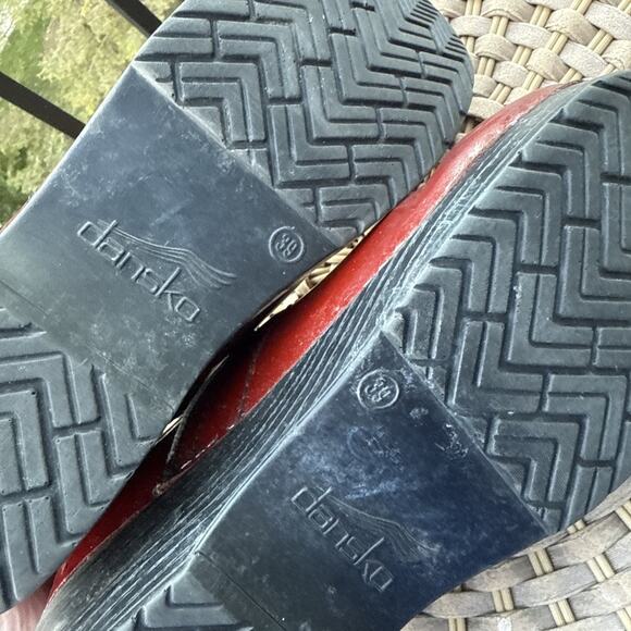 Dansko Shoes Womens 8.5-9 EU 39 Professional Clogs Red Patent Ruby Leather - Picture 10 of 16